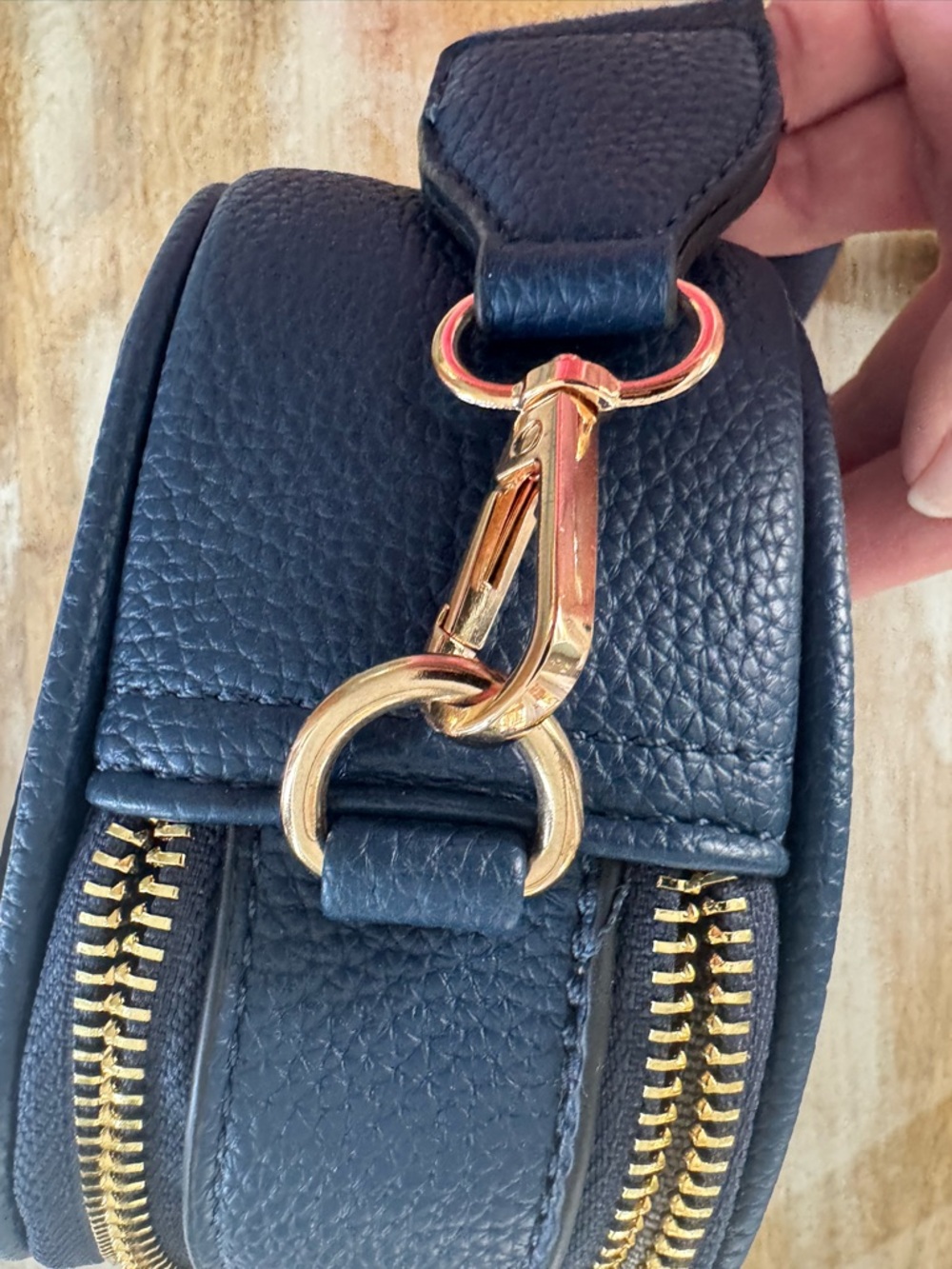 SOLD! SOLD! Jen & Co Sky Dual Zip Crossbody w/ Slip Pocket - Picture 5 of 8